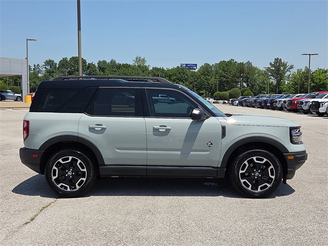 2024 Ford Bronco Outer Banks 4WD Sport