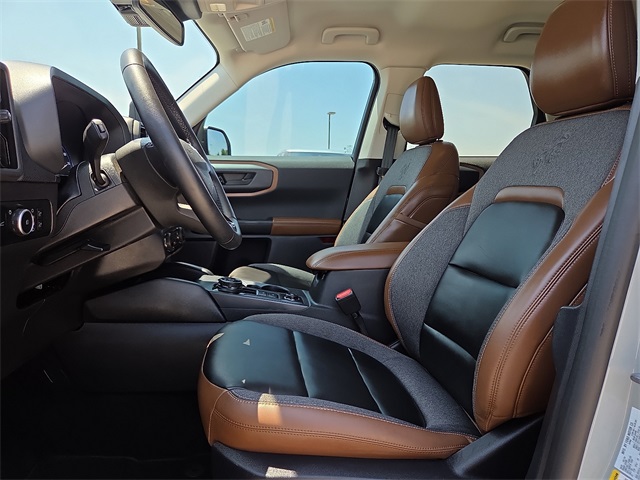2024 Ford Bronco Outer Banks 4WD Sport