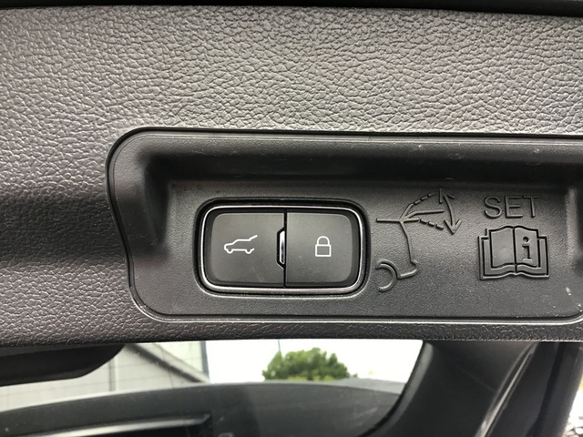 2021 Ford Explorer XLT RWD