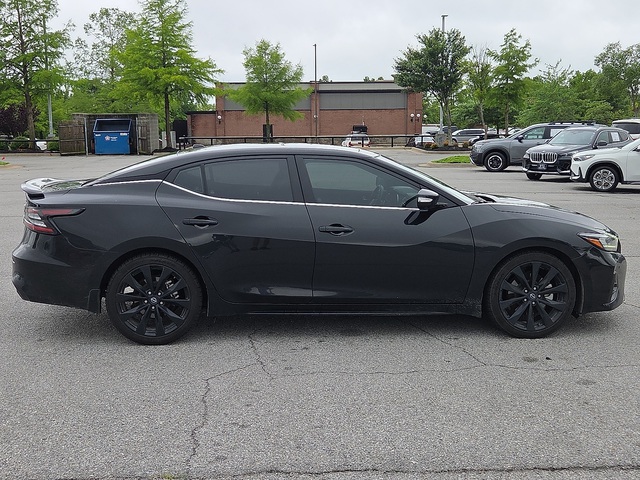 2023 Nissan Maxima SR