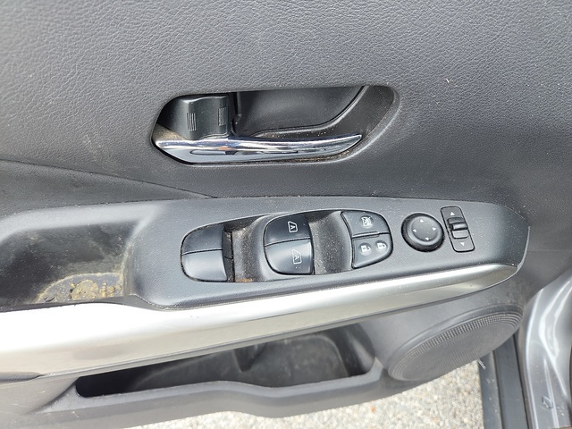 2018 Nissan Kicks SR FWD