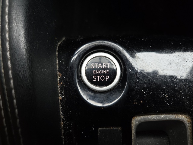 2018 Nissan Kicks SR FWD