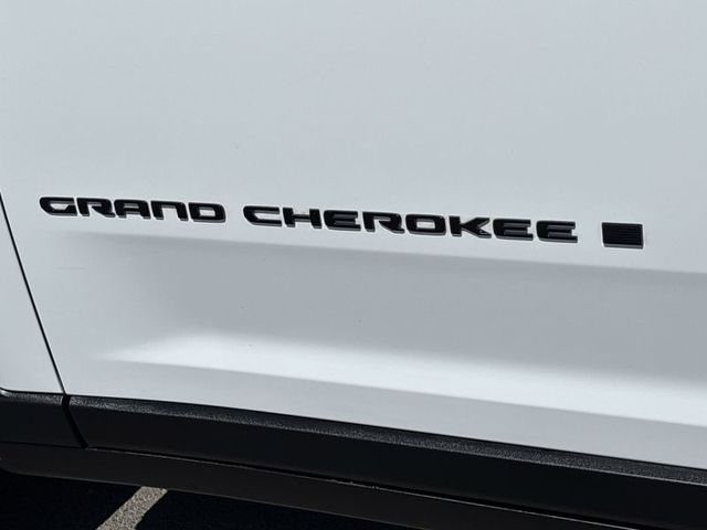 2023 Jeep Grand Cherokee L Altitude 2WD