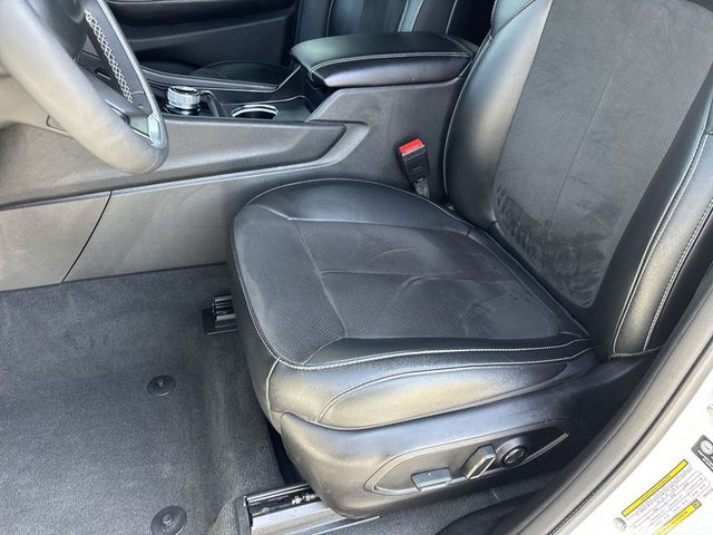 2023 Jeep Grand Cherokee L Altitude 2WD