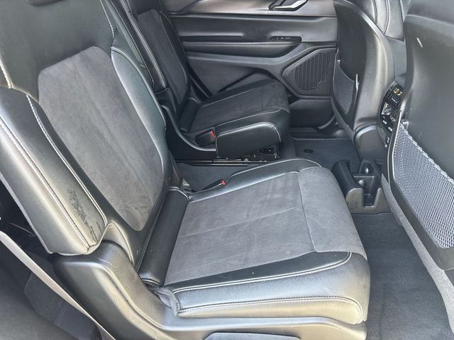 2023 Jeep Grand Cherokee L Altitude 2WD