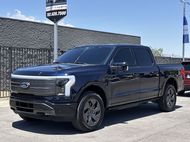 2023 Ford F-150 Lightning Lariat 4WD 5.5ft Box
