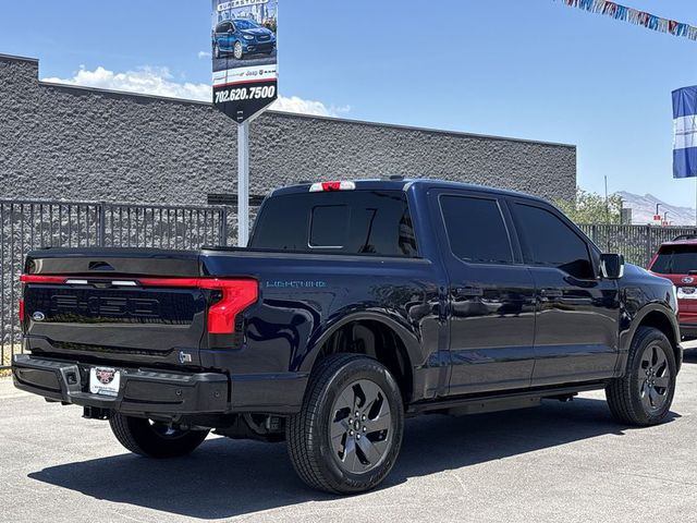 2023 Ford F-150 Lightning Lariat 4WD 5.5ft Box