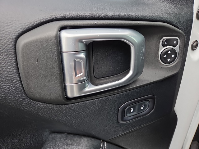 2018 Jeep Wrangler Unlimited Sahara 4WD