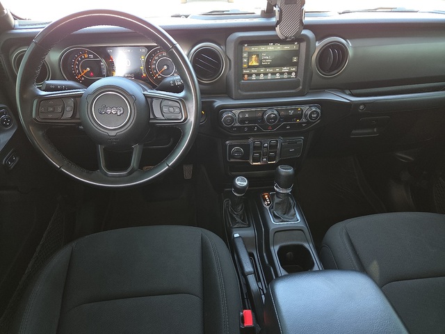 2022 Jeep Gladiator Willys 4WD