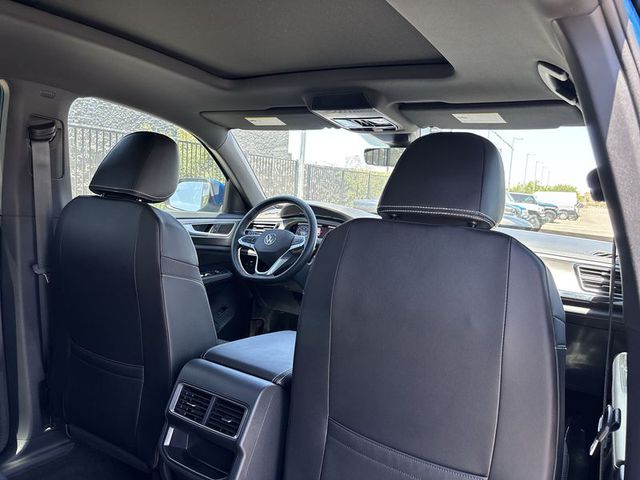 2024 Volkswagen Atlas 2.0T SE w/Tech FWD Cross Spo