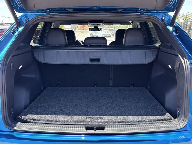 2024 Volkswagen Atlas 2.0T SE w/Tech FWD Cross Spo