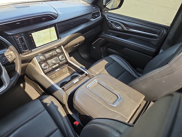 2024 GMC Yukon Denali 4WD