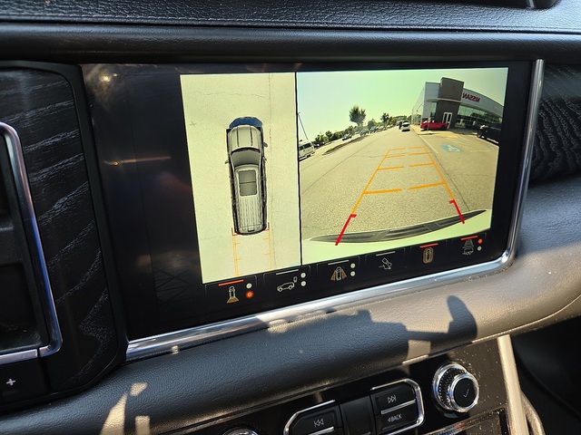 2024 GMC Yukon Denali 4WD