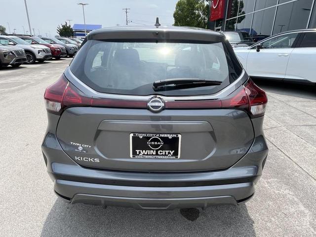 2024 Nissan Kicks S FWD