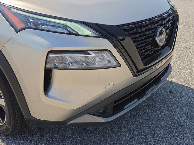 2022 Nissan Rogue SL FWD