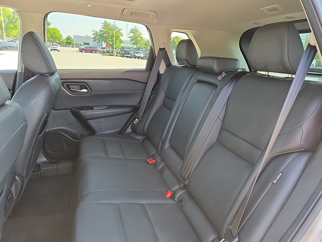 2022 Nissan Rogue SL FWD