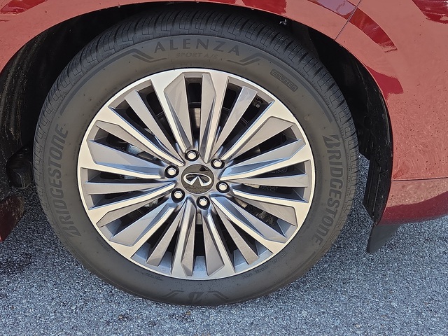 2025 INFINITI QX80 SENSORY AWD