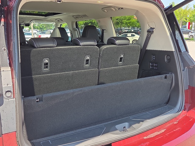 2025 INFINITI QX80 SENSORY AWD
