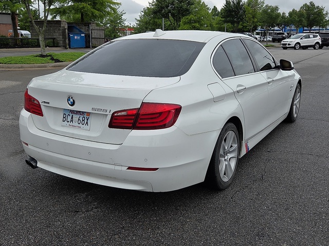 2013 BMW 5 Series 528i xDrive