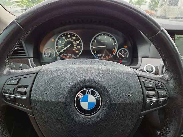 2013 BMW 5 Series 528i xDrive