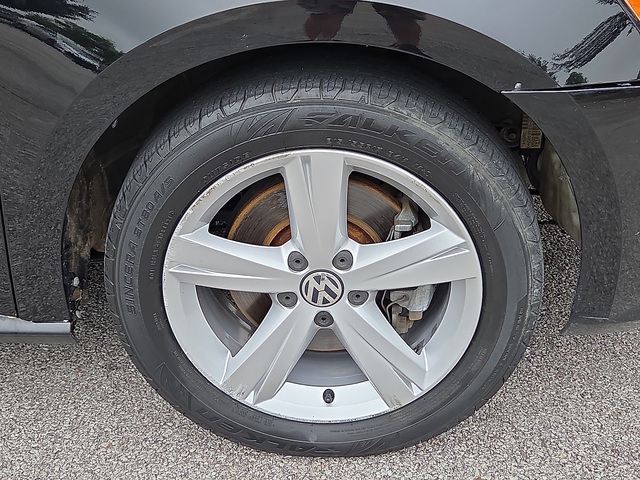2013 Volkswagen Passat SE