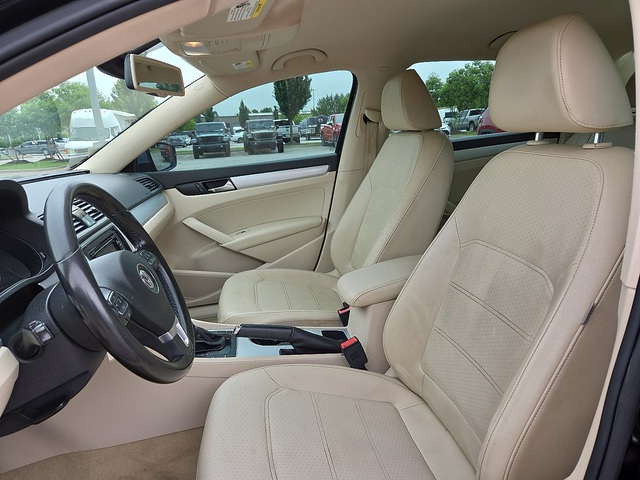 2013 Volkswagen Passat SE