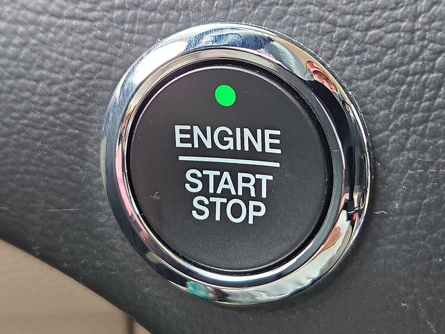 2022 Ford Edge Titanium AWD