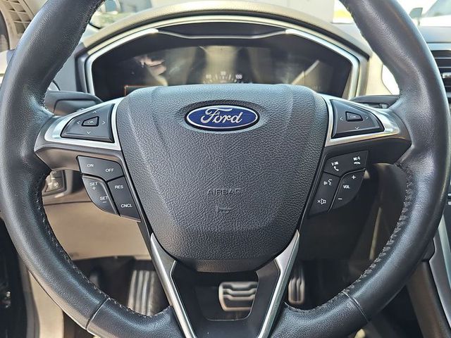 2015 Ford Fusion Titanium FWD