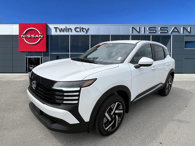 2025 Nissan Kicks SV FWD