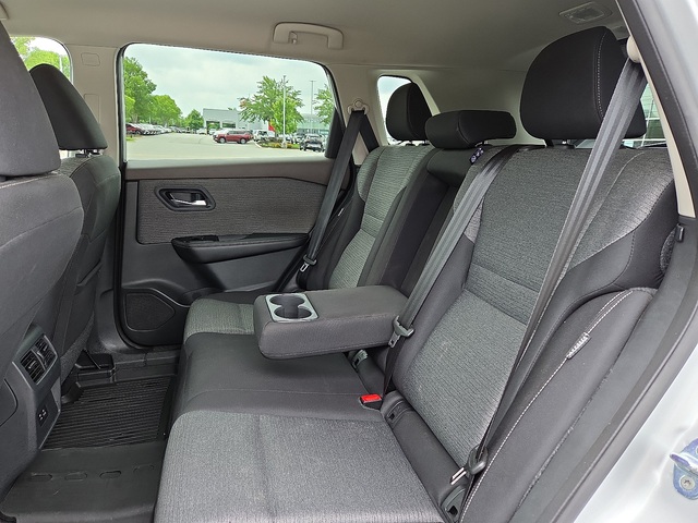2023 Nissan Rogue SV FWD