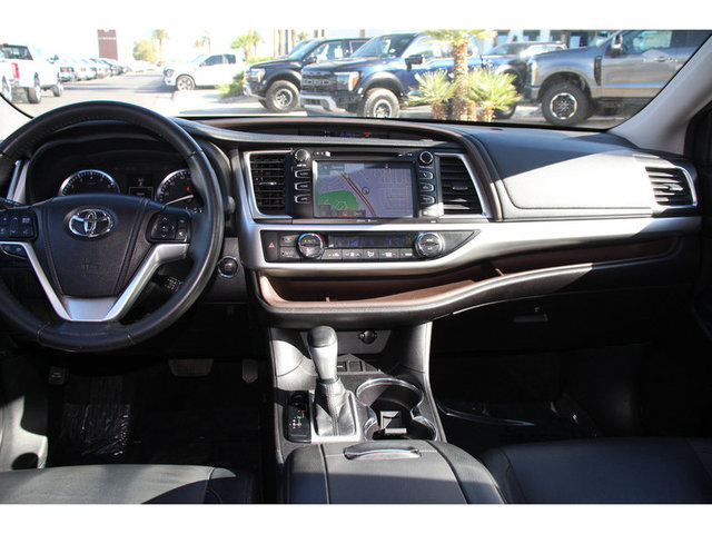 2014 Toyota Highlander XLE FWD