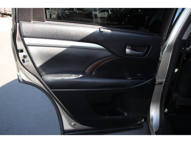 2014 Toyota Highlander XLE FWD