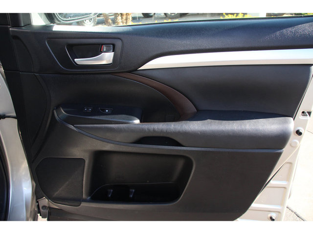 2014 Toyota Highlander XLE FWD