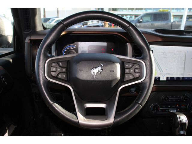 2023 Ford Bronco Base 4 dr 4WD