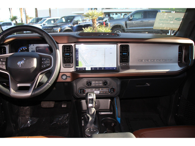 2023 Ford Bronco Base 4 dr 4WD