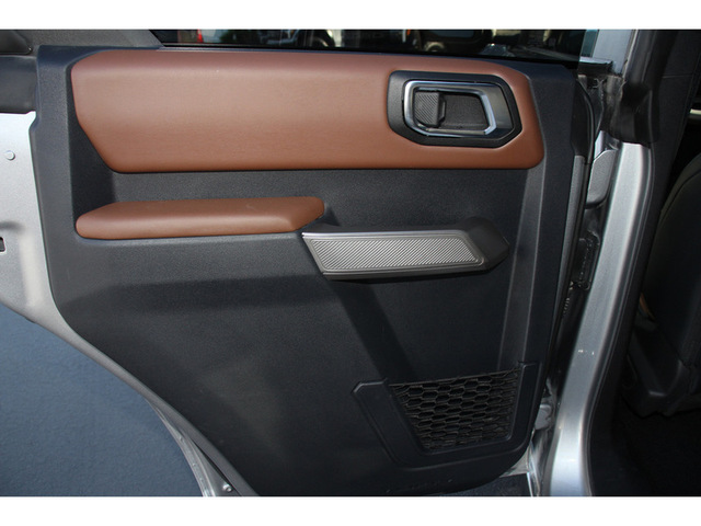 2023 Ford Bronco Base 4 dr 4WD