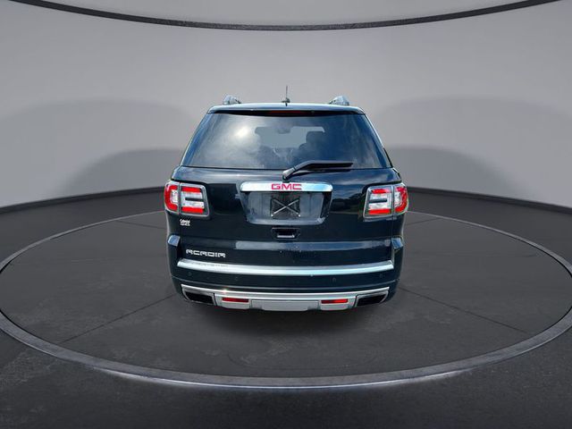2016 GMC Acadia Denali