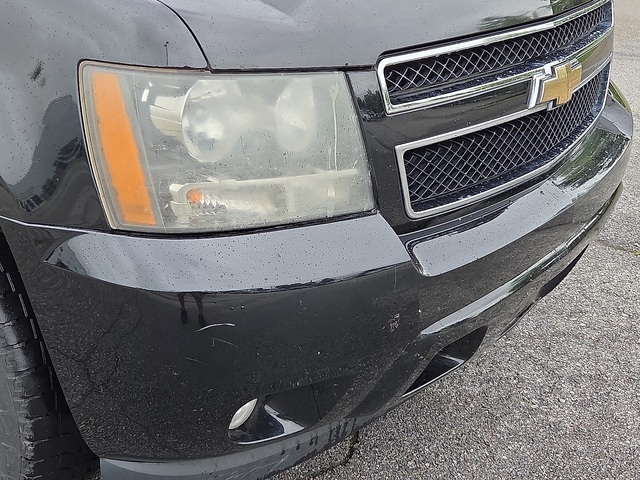 2009 Chevrolet Suburban 1500 LT w/1LT 4WD