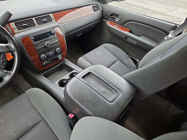 2009 Chevrolet Suburban 1500 LT w/1LT 4WD