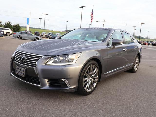 2017 Lexus LS460 RWD