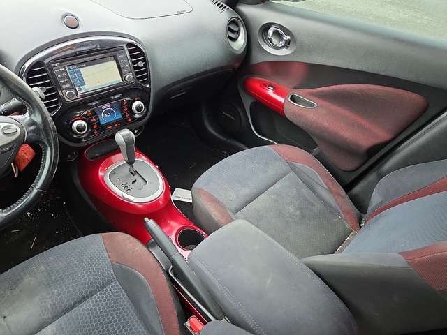 2014 Nissan Juke SV FWD
