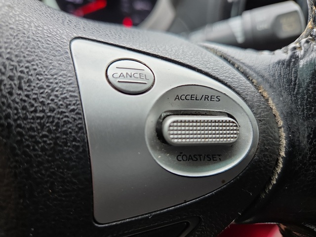 2014 Nissan Juke SV FWD