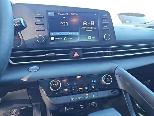 2022 Hyundai Elantra SEL