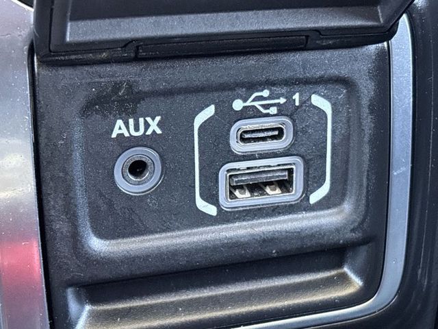 2023 Jeep Wrangler Sahara 4WD