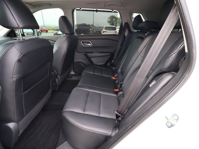2021 Nissan Rogue SV FWD
