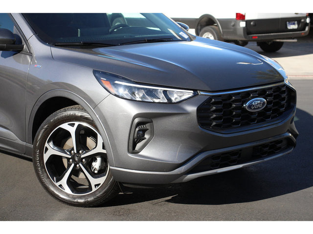 2023 Ford Escape ST-Line Select AWD