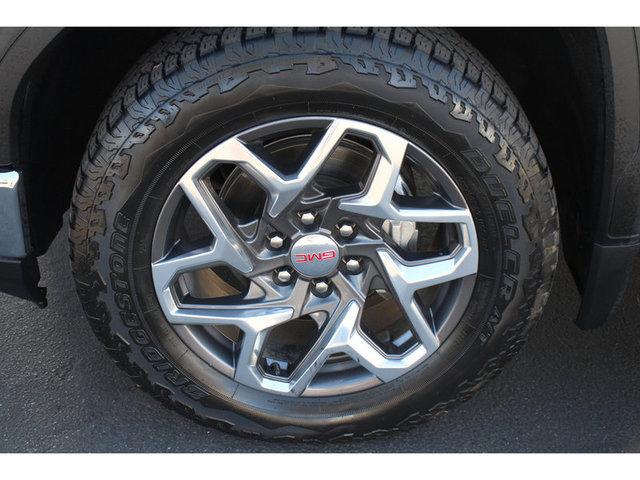 2023 GMC Sierra 1500 SLT 4WD 147WB