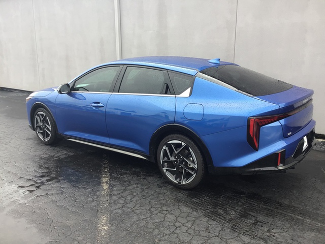 2025 Kia K4 GT-Line FWD