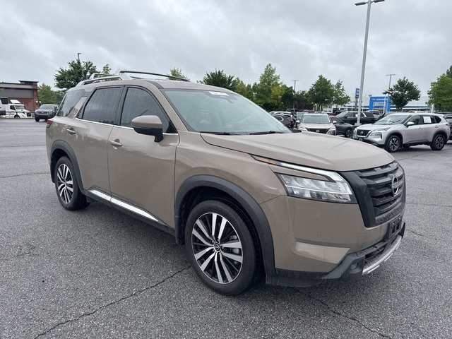 2024 Nissan Pathfinder Platinum 4WD