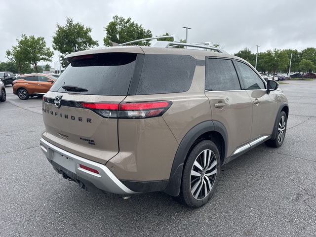 2024 Nissan Pathfinder Platinum 4WD